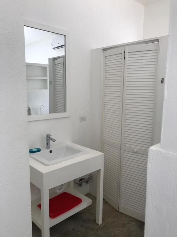 77 West Boutique Hotel Treasure Beach Kültér fotó